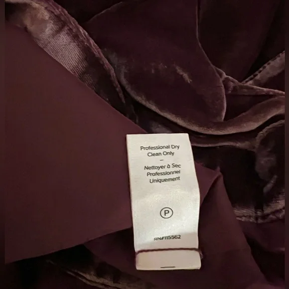 Cinq à Sept Dillon Cropped Velvet Jacket - Picture 11 of 11